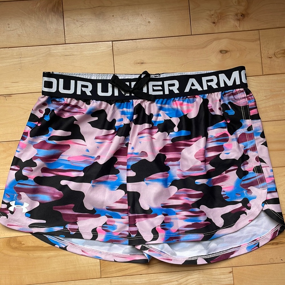 Girls Under Armour shorts